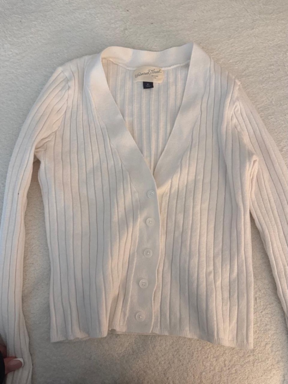 Form Fitting White Ribbed V-Neck Button Cardigan
